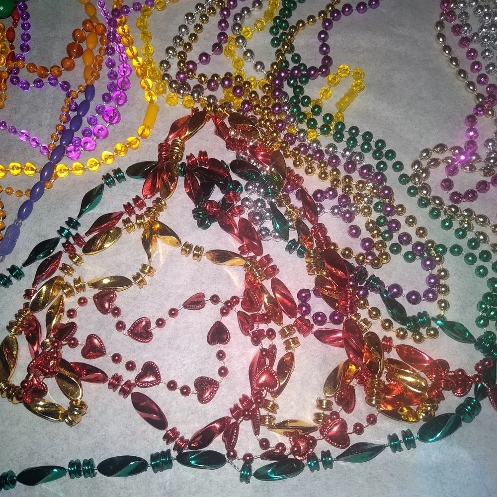 20 Assorted necklace beads for Mardi gras brand new never used​